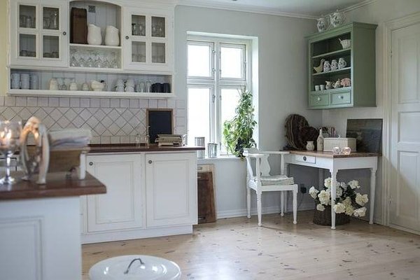 Quels sont les accessoires et meubles de rangement pratiques et esthétiques ?